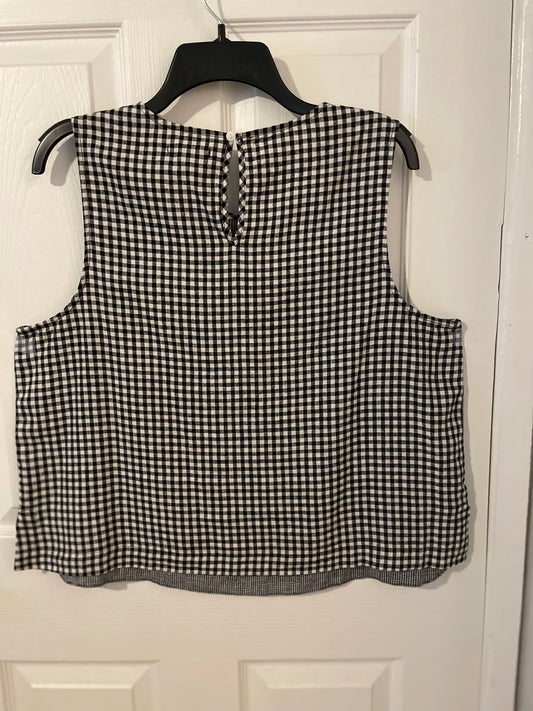 Croft and Barrow Black & White Two Sided Top ~Women’s Size Med 8/10~Great Condition