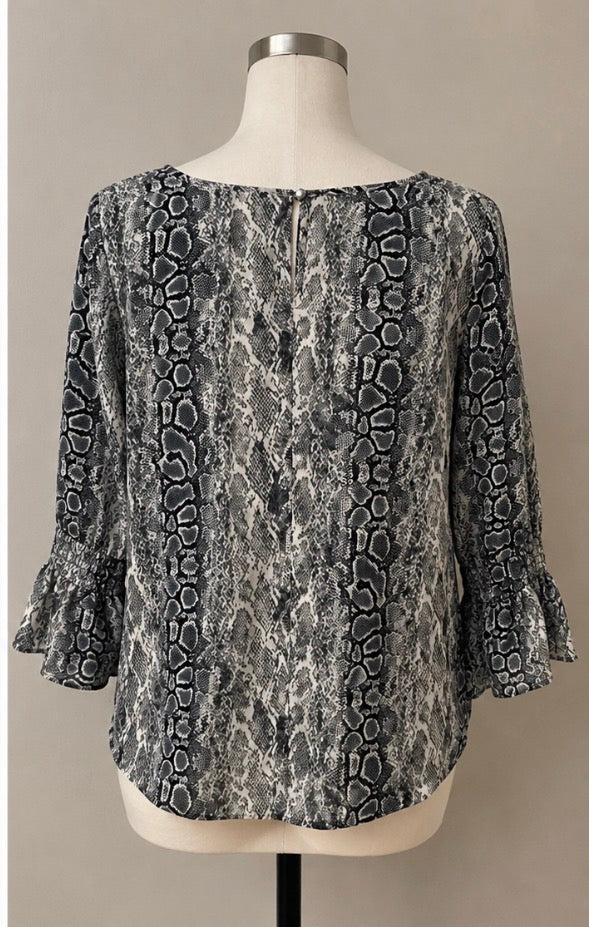 Shadow Stripe Python Print Blouse ~Women’s Size Med 8/10~Great Condition