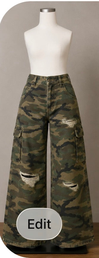Supermade Woven Ripped
Camouflage Cargo Baggy Pants Size Large
