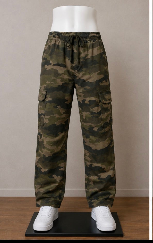 The Children’s Place Boys Camo Cargo Pants– Size 16
