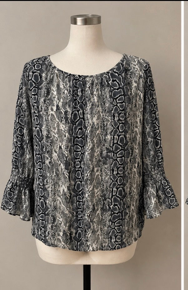 Shadow Stripe Python Print Blouse ~Women’s Size Med 8/10~Great Condition