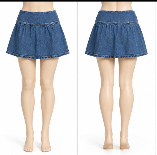 American Eagle Outfitters women’s denim-knit mini skort in size 10