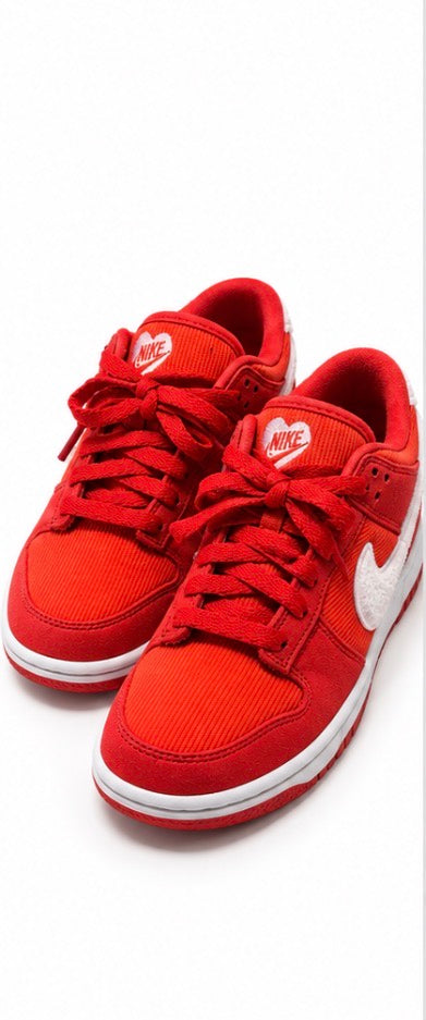 Nike Dunk Low Valentine’s Day Sole Mates Girls Size 7Y Red
