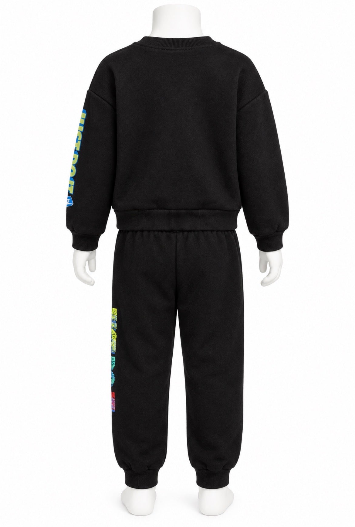 Nike Boys Graphic Crewneck Sweatshirt and Jogger Set Size 7