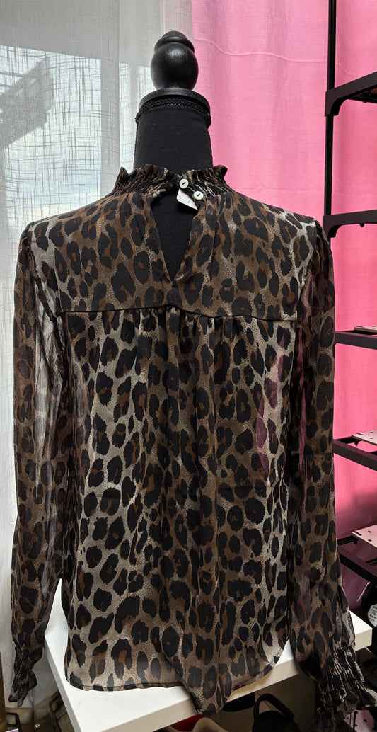 Leopard print half button-down blouse - Size Medium