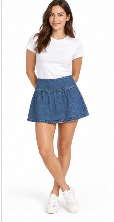 American Eagle Outfitters women’s denim-knit mini skort in size 10