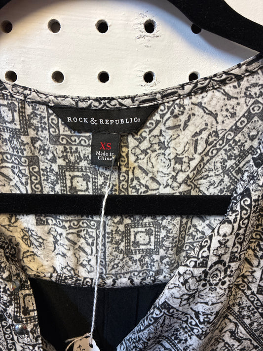 Rock & Republic Women's Pullover Plunge V Neck Blouse Tunic Black/Gray Sz XS