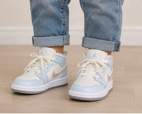 Nike Air Jordan Toddler Girls Size 6C – Glitter Swoosh Sneakers