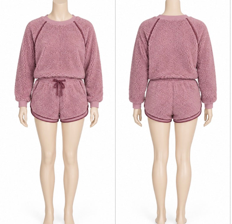 Madden Girl Women’s Pink Sherpa Pullover Shorts Set Small NWT