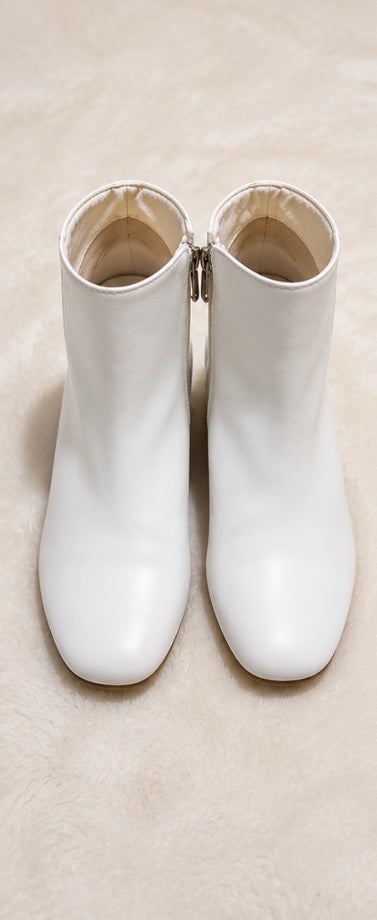 Pandaninjia Girls White Square-Toe Ankle Boots –Size 5